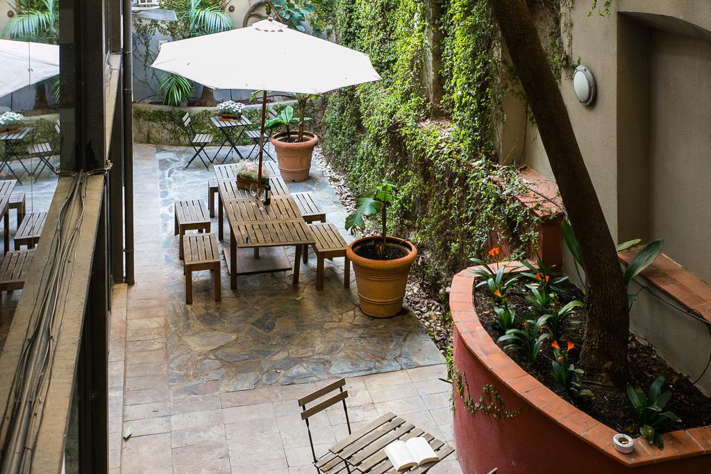 4 Rooms Barcelona Exterior photo